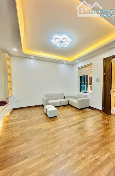 SIÊU HIẾM CHUNG CƯ B9 NGUYỄN CẢNH DỊ 62M T6 3,98 TỶ FULL NỘI THẤT LÔ GÓC SÁNG THOÁNG