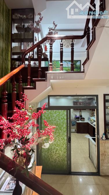 NHÀ 4 TẦNG MTKD TRƯNG NỮ VƯƠNG- DT GẦN 60M2 - GIÁ 11 TỶ