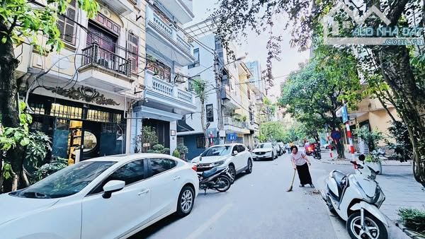 Phân lô Đầm Trấu –HBT, vỉa hè ô tô tránh, 55m x5 tầng, giá 23.9 tỷ, kinh doanh đỉnh