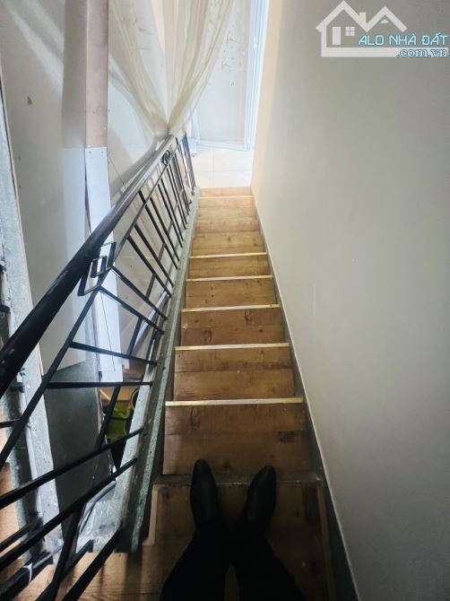 Bán nhà mặt tiền Phú Nhuận - ngang 4.8m - 3 tầng - kinh doanh tấp nập