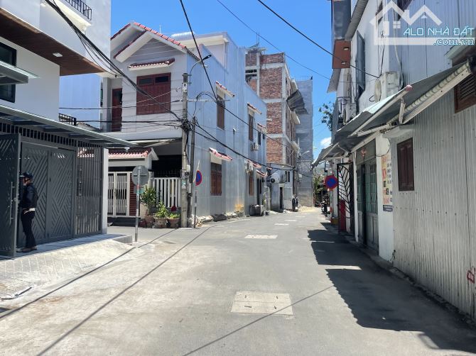 Bán Nhà Lê Hữu Trác, Sơn Trà, 3 Tầng, 100m2, ô tô tránh chỉ 8.x tỷ