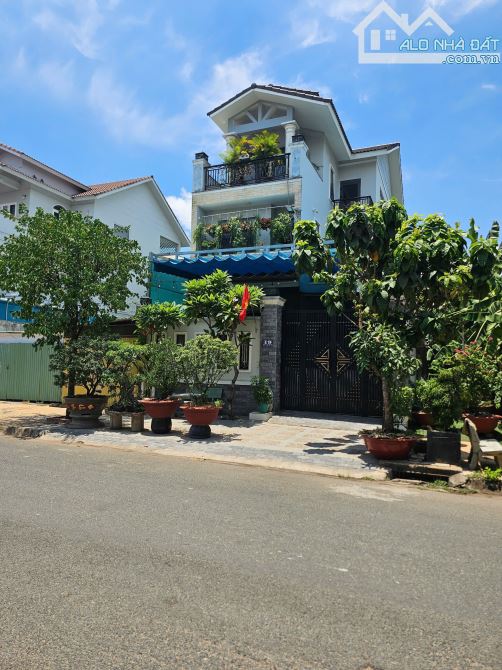 Bán nhà Phước Long B kdc Khang Điền đường Đỗ Xuân Hợp Quận 9 cũ (160m2) 19.5 tỷ