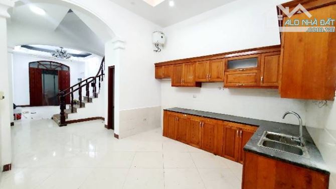 BÁN NHÀ TRANG TÂM QUẬN HOÀNG MAI 68M2 GIÁ CHÀO 11,8 TỶ, KINH DOANH-CHỦ CẦN BÁN GẤP