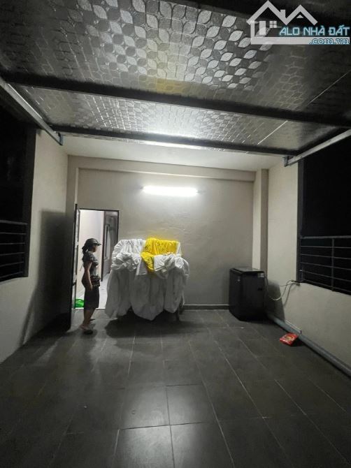 Nhà 3 tầng đẹp mặt tiền Nguyễn Thiện Kế, gần biển Mỹ Khê
