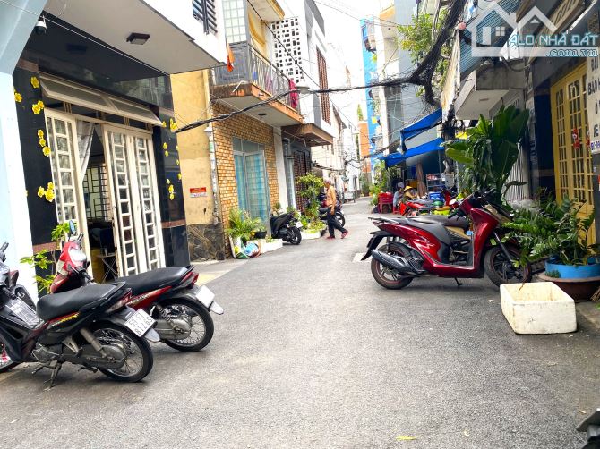 Bán nhà Hẻm Xe Hơi Lê Văn Sỹ Q3,  67m², Sát Trường Sa - 11.3 Tỷ