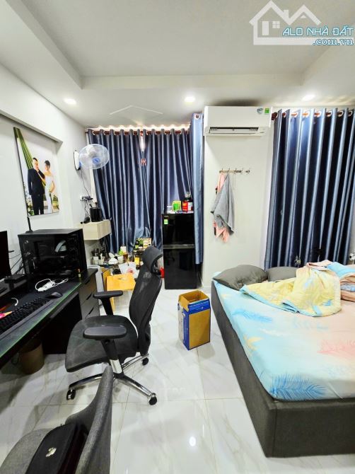 NHÀ 3 TẦNG 56M2 - NGANG 4.4M HOÀN CÔNG ĐỦ - ĐƯỜNG Ô TÔ GẦN NGUYỄN DUY TRINH - CHỈ 7.4 TỶ