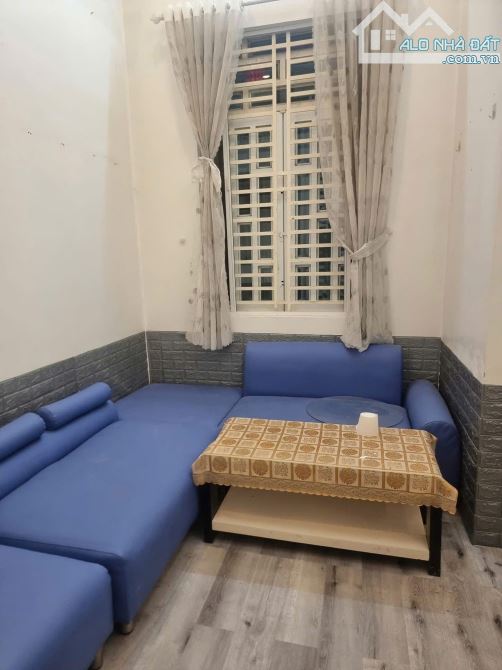 Nhà 100m2 3 phòng có nội thất kdc 3A - 10