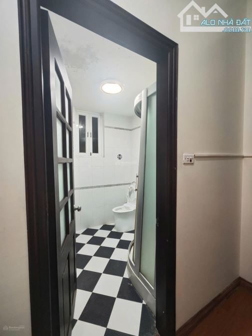 Cho thuê Biệt thự nguyên căn ngõ 402 Bạch mai, DT 84m2, 4 tầng, giá 25 triệu/ tháng. - 10