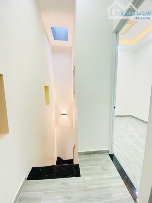 (Q8)NHÀ BÁN BÌNH ĐÔNG -SỔ NỞ HẬU-KHU HIỆN HỮU-NHĨNH 2 TỶ - 10