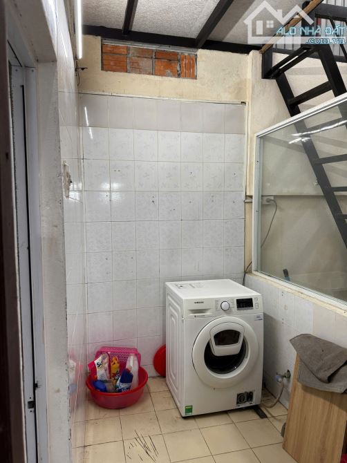 NHÀ 2 TẦNG ĐẸP TỪ DÂN KIÊN CỐ SAU LƯNG ĐÀN NAM GIAO - P.THỦY XUÂN - 10