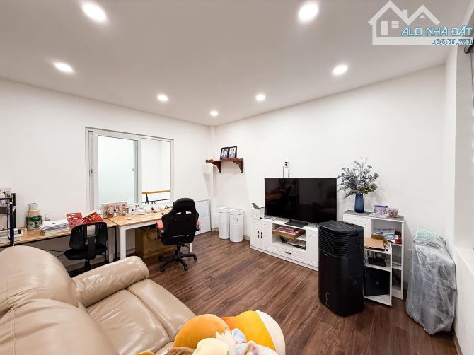 ❤️‍🔥SIÊU NGON❤️‍🔥 CHDV GIÁP Q1 - ĐIỆN BIÊN PHỦ P17 BT - - 5 TẦNG MÁI ĐÚC - 2 MẶT HẺM THO - 10