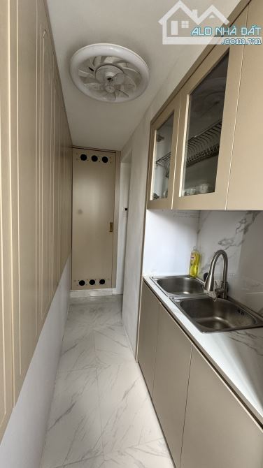 SIÊU ĐẸP Ở LUÔN ( Ảnh Thật 100%)- Căn Hộ Tập Thể Phố Lý Thường Kiệt - Căn Góc 80M2 - Full - 10