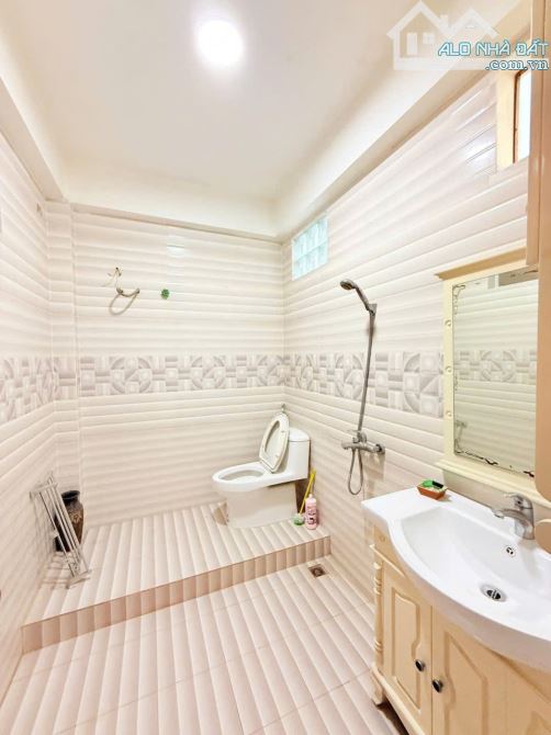Bán liền kề Văn Quán đường Nguyễn Khuyến,gần hồ Văn Quán, tiện kinh doanh 100m 5t 25 tỷ - 11