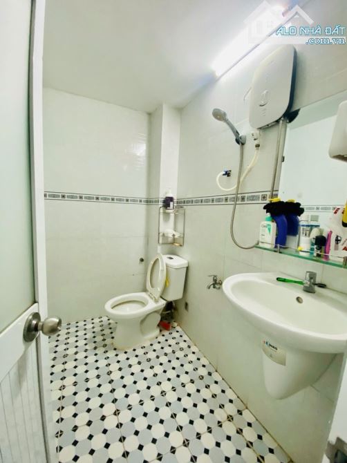 Nhà 3 tỷ 85 - hẻm xe hơi đường Thống Nhất Phường 16 Quận Gò Vấp có 3 phòng ngủ SHR - 11
