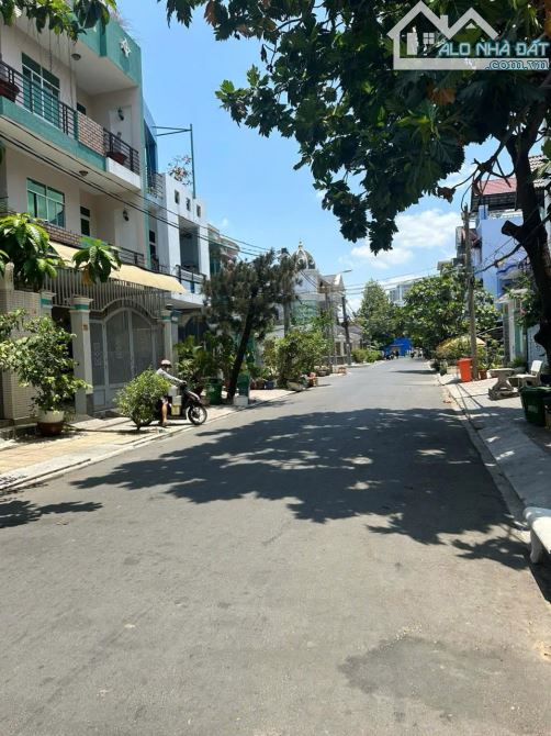 Bán Đất MT Đường 12m KDC Bình Hưng - 12m x 24m - 288m.2 - Gần BX Q8 - 1 Lộ Bán Duy Nhất - 1