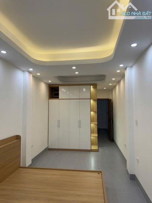 THỤY KHUÊ TÂY HỒ 45m -8 TỶ -THANG MÁY 6 TẦNG VÀI BƯỚC RA HỒ - 1