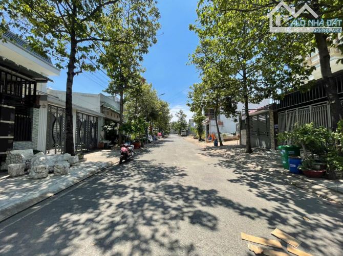 Nhà Kdc Biconsi TPHCM mới dt 150m2 ngang 6m sổ riêng - 1
