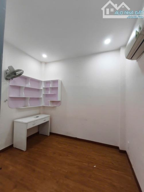 Bán nhà Thoại Ngọc Hầu-ngang 4m-nở hậu-cạnh Big C-4 tỷ hơn - 1