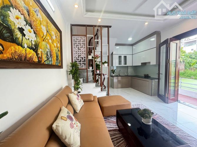 Bán nhà phường Việt Hưng – 4,5 tầng xây mới-giá 5ty3 - 1