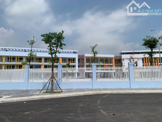 VIEW HỒ VỈA HÈ Ô TÔ TRÁNH KD DÒNG TIỀN-KIM CHUNG ĐA-60m2 Full Thổ Cư - 1