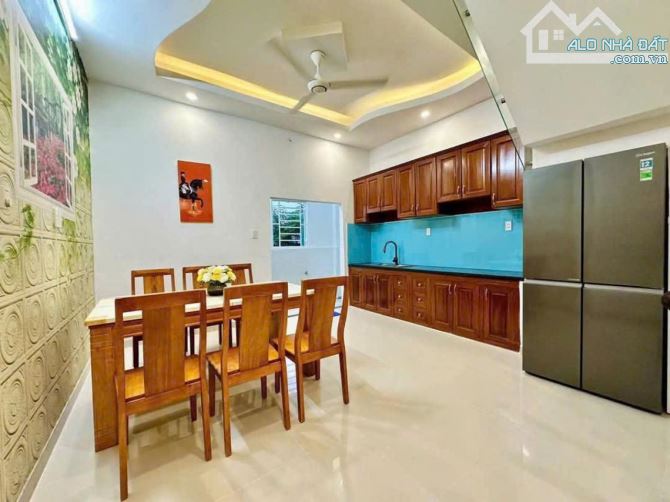 Nhà mới 4 tầng HXH sàn 183m2, Vuông – Thạnh Xuân 40 Quận 12 - 1