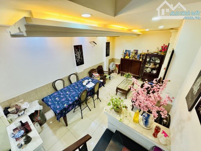 Bán nhà khu vip Q3 - hẻm nhựa kinh doanh - 7 tầng - 1