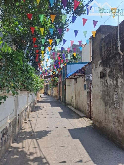 CHÍNH CHỦ GỬI BÁN ĐẤT LÔ GÓC, ÔTÔ NGỦ TRONG ĐẤT, TỔ 5 YÊN NGHĨA GIÁ ĐẦU TƯ - 1