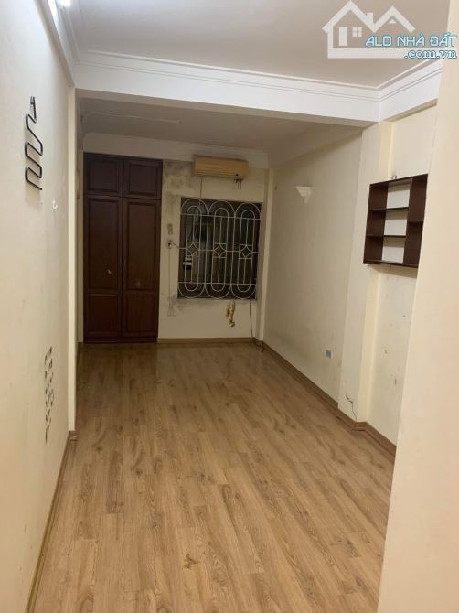 Cho thuê nhà ngõ Hồng Hà- Hoàn Kiếm - dt 25 m2*4 tầng -Giá 8 triệu - 1