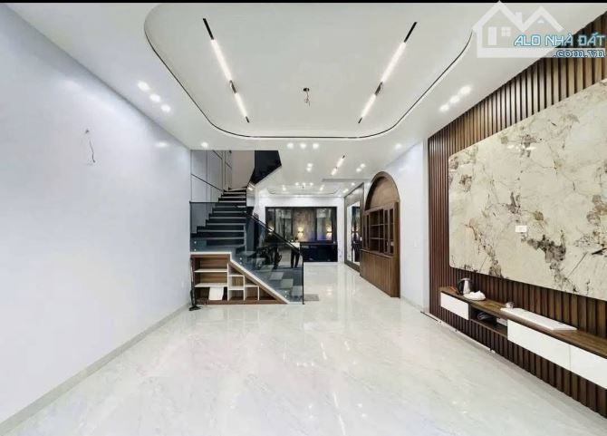 CỰC PHẨM, Trương Định 50m2 x 3 tầng, ngõ OTO qua, kinh doanh, full nội thất, chỉ hơn 7 tỷ - 1
