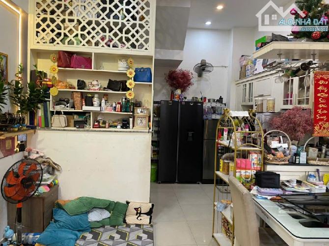 Bán nhà đẹp vào ở ngay Trần Quang Diệu, Lê Văn Sỹ Quận 3, 40m2, 4 lầu, chỉ hơn 7tỷ. - 1