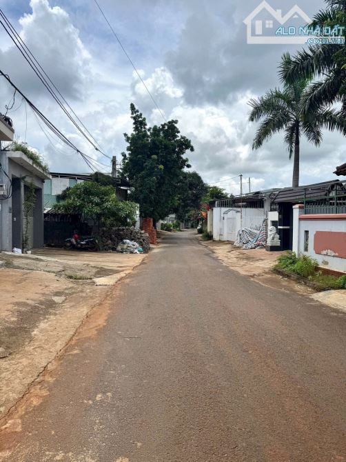 Đất mặt tiền đường Lương Thế Vinh - 1