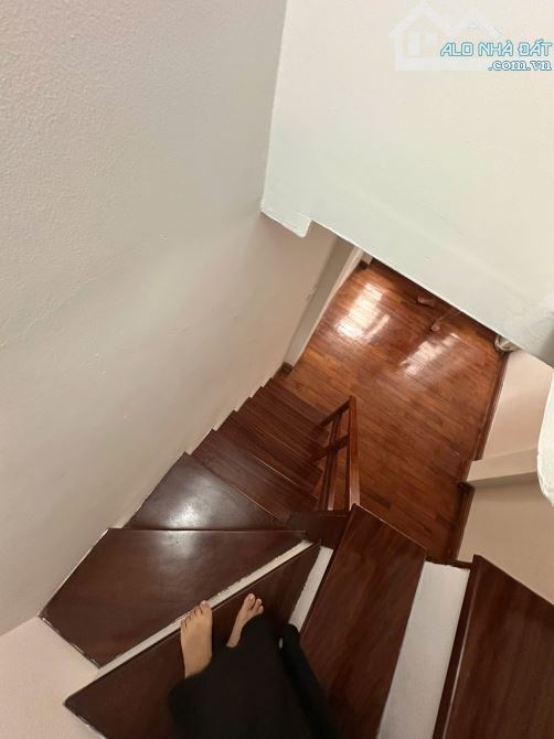 Cho thuê NR 2 pn, 4 tầng, 25m phù hợp gia đình ở phố Vọng Đức Hoàn Kiếm - 1