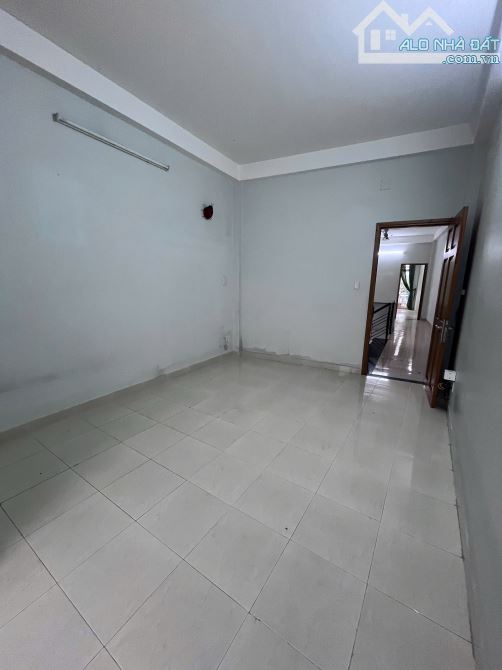 Bán Gấp Xe Hơi Tới Nhà - Hoàng Hoa Thám,PN chỉ 7tỷ7 - - 1