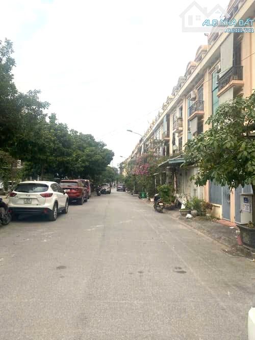 Siêu phẩm SA ĐÔI Mặt Phố Kinh Doanh - Shophouse – 02 mặt tiền, view vường hoa 90m, 4T, - 1