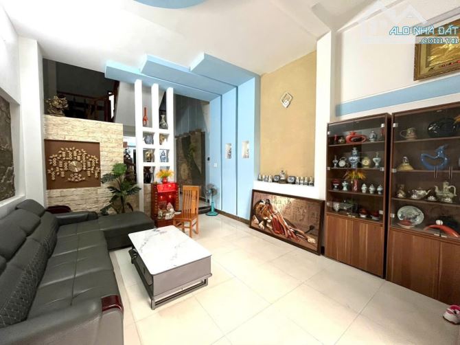 Bán nhà 3 tầng 3 mê đúc mặt tiền Hồ Tùng Mậu, Hoà Minh, biển Liên Chiểu, Đà Nẵng - 1