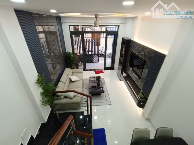 🌟 SIÊU HOT – NHÀ 2 TẦNG FULL NỘI THẤT – KIỆT 3M THẲNG TẮP, NGAY CHỢ MỚI HOÀNG DIỆU 🌟 - 1