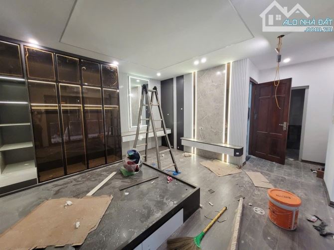 Bán nhà Trường Chinh, sát mặt phố 41m 6 tầng thang máy mới, ngõ nông rộng đẹp chỉ 11.5 tỷ - 1