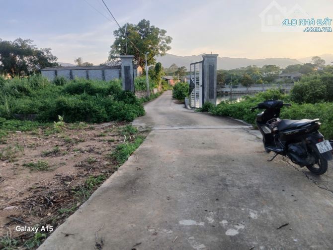 Bán đất vàng vượng khí – Tân Mỹ, Hoàng Văn Thụ  Diện tích: 360m², full thổ cư  Vị trí: Tru - 1