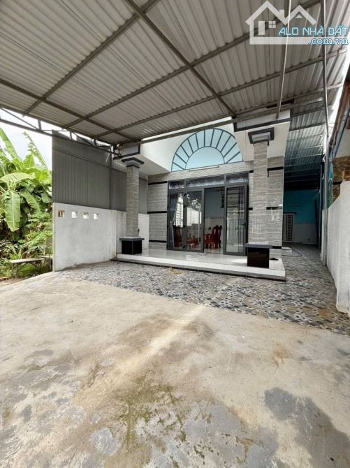 Bán nhà đẹp, kiên cố. Nở hậu, nhánh ĐX112, Tân An, Tp TDM cũ, gần KDL Đại Nam - 1
