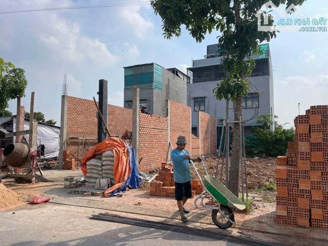 Bán gấp lô đất ngay đường DT 742 cách chợ Vĩnh Tân 500m gần KCN Vsip 2, giá 950 triệu/80m2 - 1