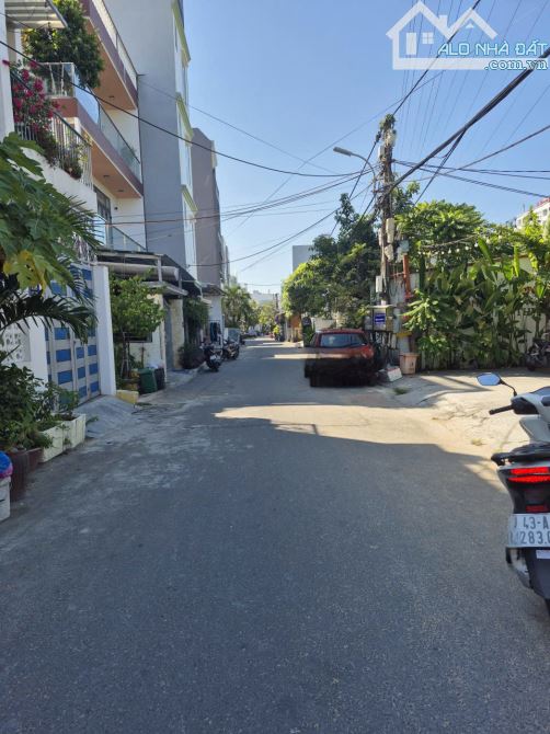 Chỉ 5.3 tỷ Bán nhà Mỹ Thị,ngang 5m2,sát sông,đường nhựa thông đẹp,sẵn dòng tiền thuê,ngũ s - 1
