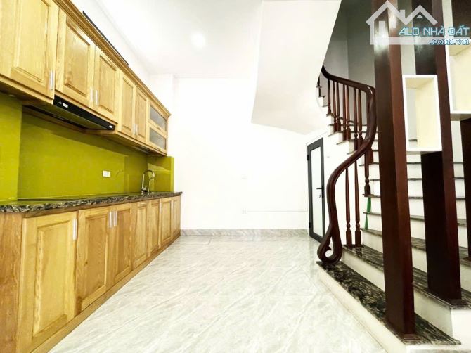Bán nhà, mặt ngõ thông, ở ngay, Đội Cấn, Ba Đình, dt: 35m2, giá: 7 tỷ 850 triệu. - 1