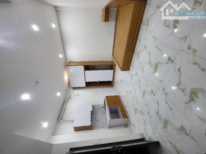 Bán nhà dòng tiền Nguyễn An Ninh, 55m, 13.2 Tỷ, 5 tầng thang máy, gần ô tô, PCCC đủ - 1
