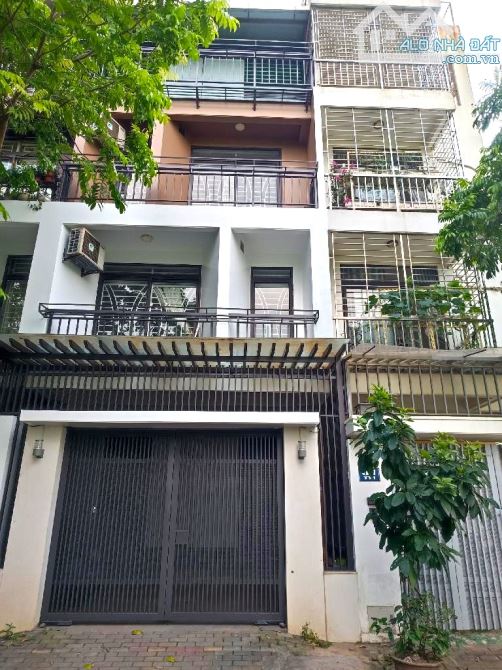 Bán BT Liền kề Ao Sào 70m2 x 5T, Giá tốt, Đầy đủ nội thất - 1