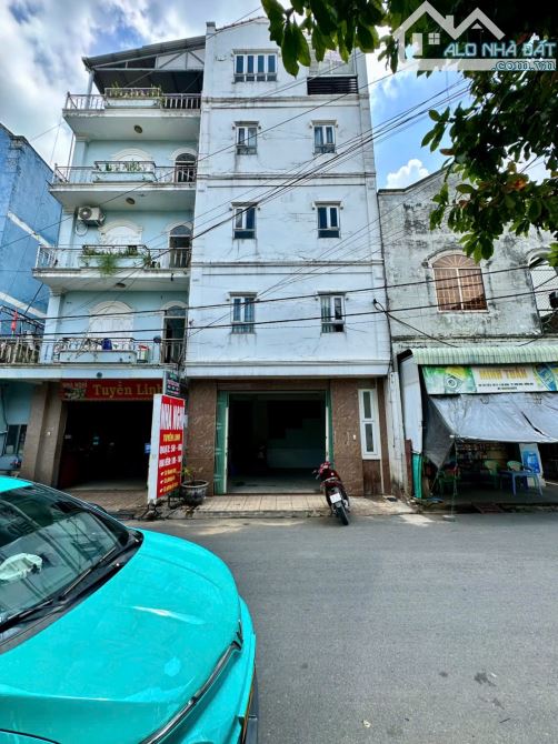Bán căn nhà nghỉ 5 tầng kp11 An Bình có thang máy 6x25 giá 10tỷ 500tr thương lượng - 1