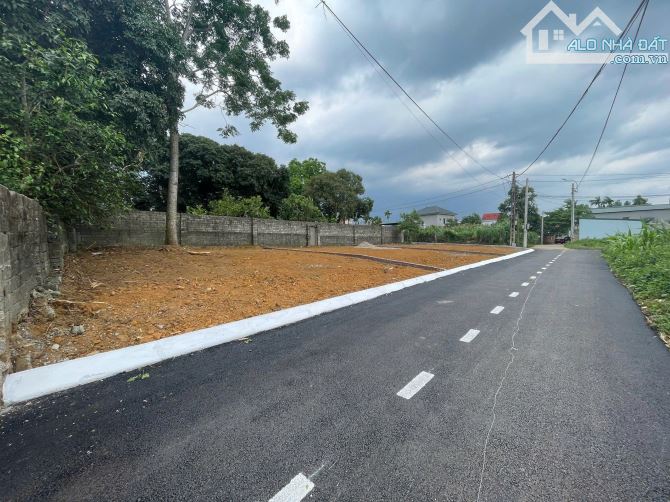 1,2 TỶ SỞ HỮU ĐẤT ĐẸP 100M2  NGAY LÕI TRUNG TÂM ĐOÀI PHƯƠNG - 1
