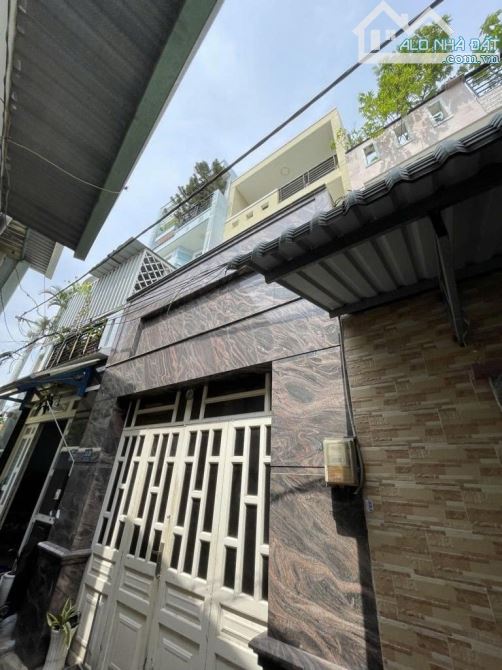 Nhà sát mặt tiền CV Cầu Trắng - AEON 10