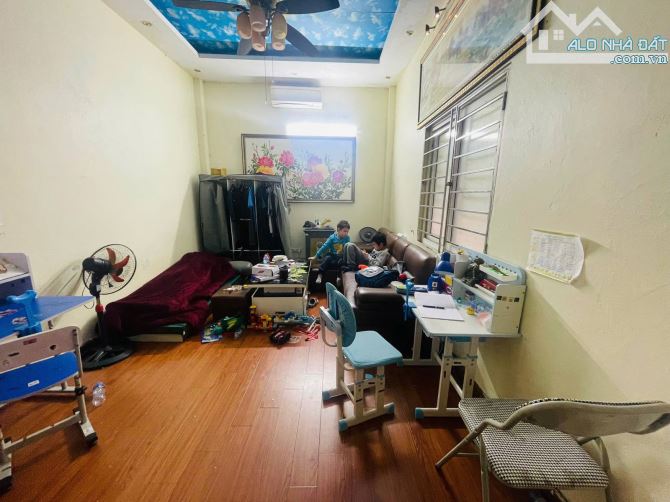 Bán nhà Đinh Công Hoàng Mai, ngõ nông rộng, 2 thoáng, 37m2, 4 Tầng giá 7.15 tỷ - 1