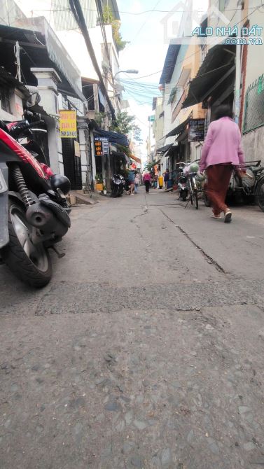 Bán Nhà Hẻm 4M Đường Bùi Văn Ba DT 75M2 (4mx18.5m) Cách Mặt Tiền 2 Phút Giá Hời 6Tỷ7 - 1