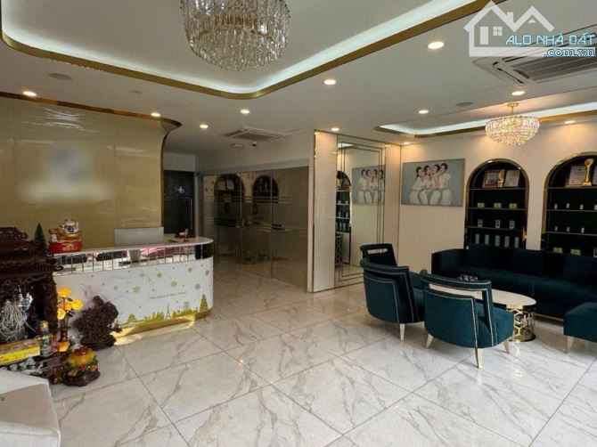 MẶT PHỐ TRẦN VỸ - DT 120M2 x 10T - MT 8M - 90 TỶ - MẶT PHỐ - VỈA HÈ RỘNG - VIP CỦA VIP - 1